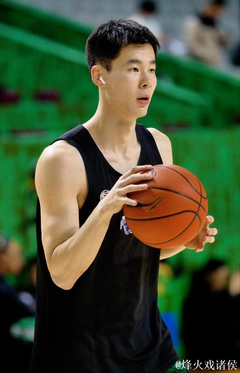 CBA-郭昊文23+6+8空砍 辽宁力克南京 CBA-郭昊文23+6+8空砍 辽宁力克南京