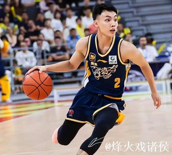 CBA-徐杰17+9萨林杰17+10 广东险胜广州97-94